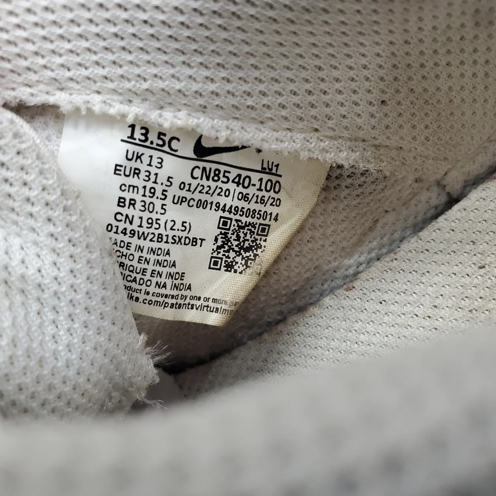 Nike Air Force 1 Bodega Sneakers CN8540-100 Size 13.5C Shoes White Red